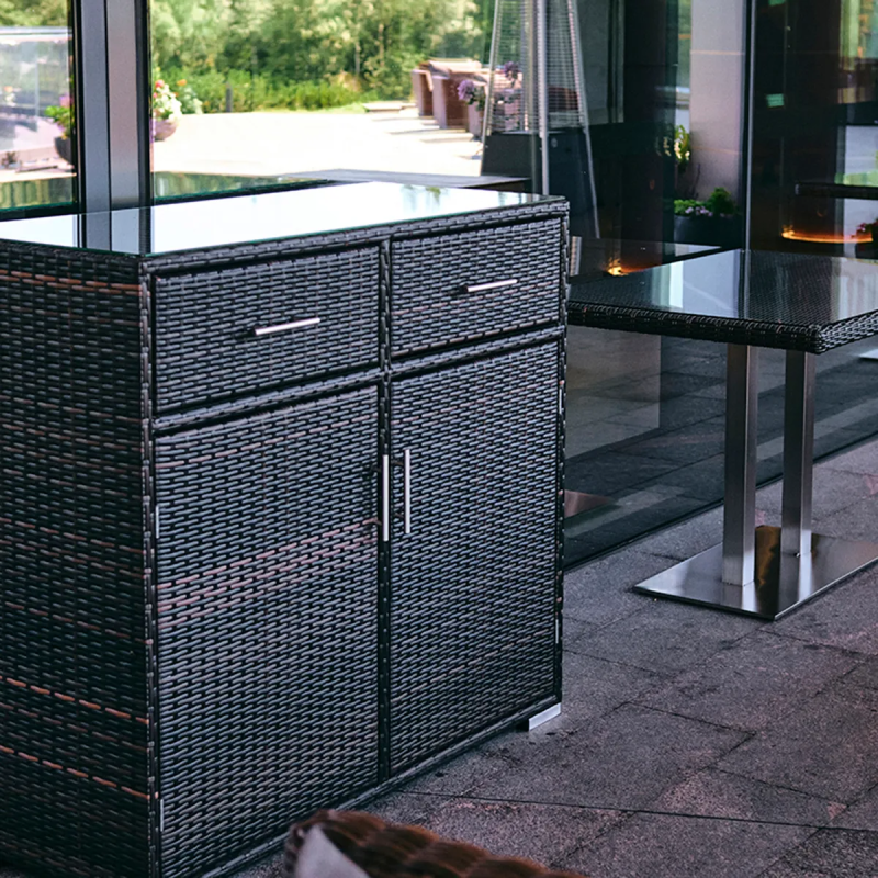 Плетёный комод в интерьере